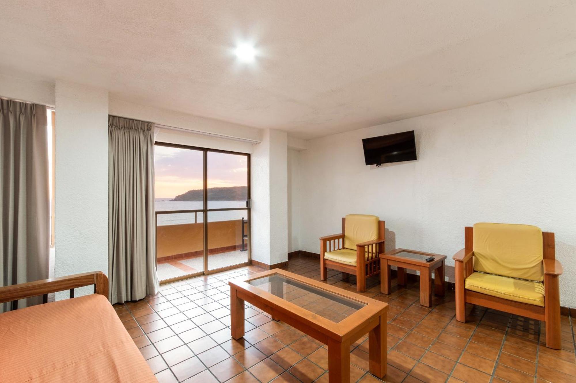 Costa De Oro Beach Hotel Mazatlán Szoba fotó